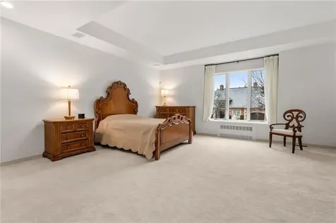 7 Oak Tree Lane Cranston RI 02920