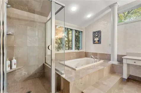 7 Oak Tree Lane Cranston RI 02920