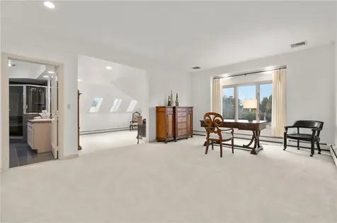 7 Oak Tree Lane Cranston RI 02920