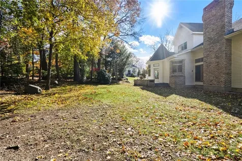 7 Oak Tree Lane Cranston RI 02920