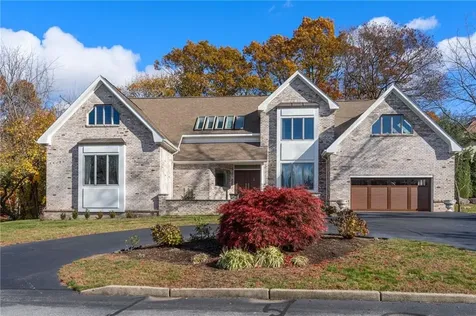 7 Oak Tree Lane Cranston RI 02920