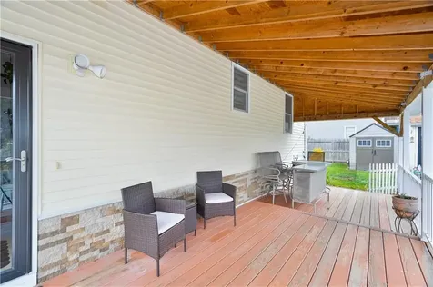 82 Charles Street Bristol RI 02809