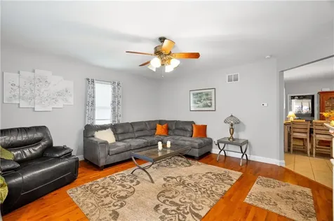 82 Charles Street Bristol RI 02809