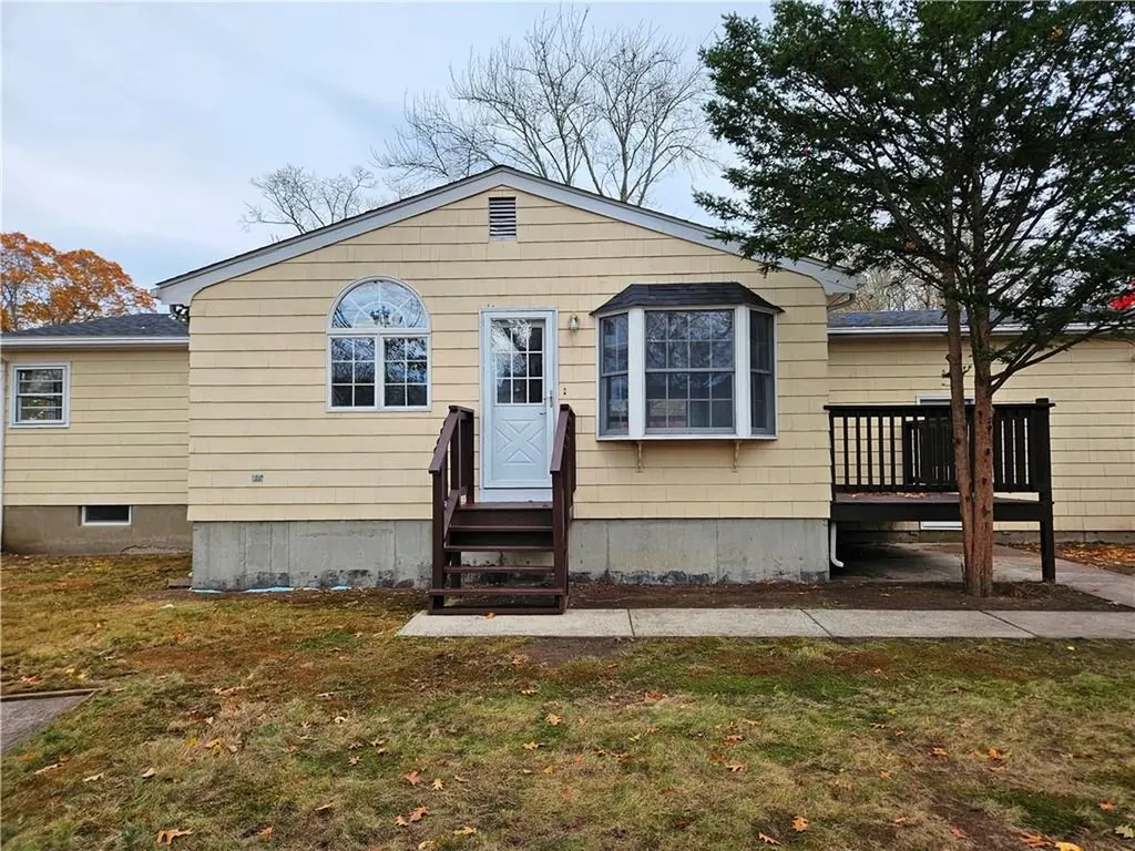 39 Damon Avenue Warwick RI 02889