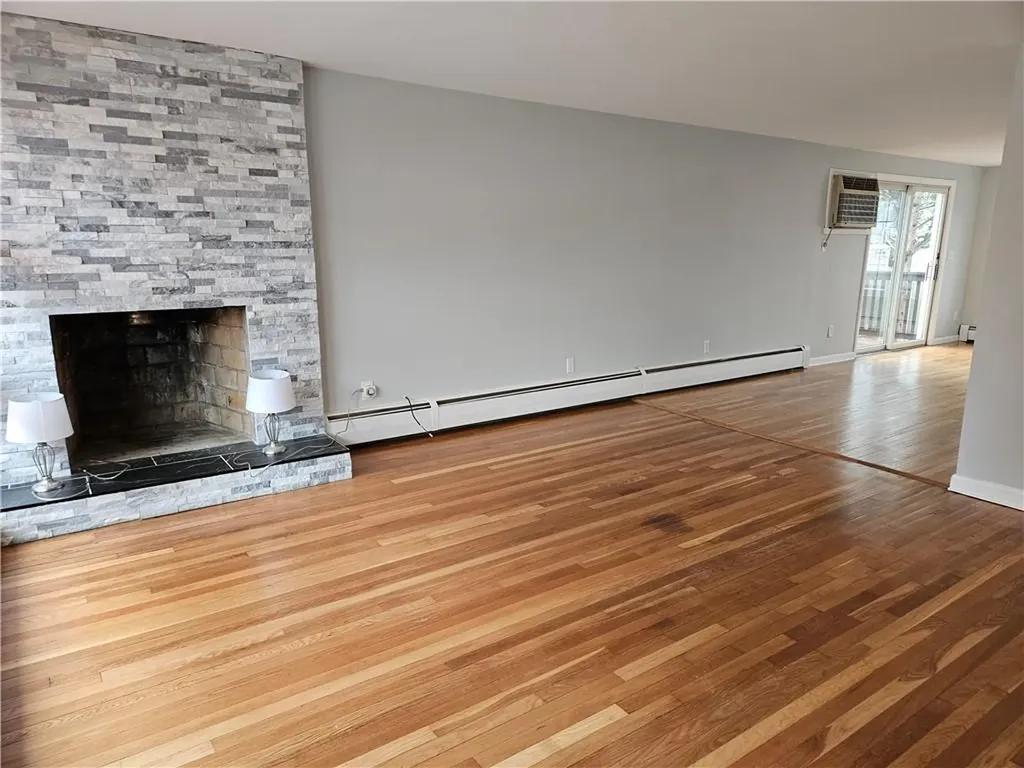 39 Damon Avenue Warwick RI 02889