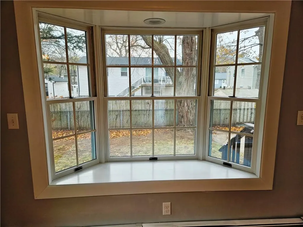 39 Damon Avenue Warwick RI 02889