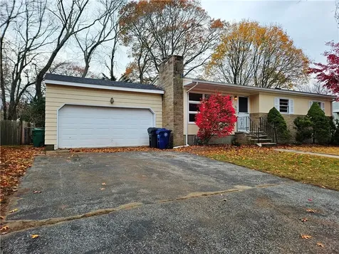 39 Damon Avenue Warwick RI 02889