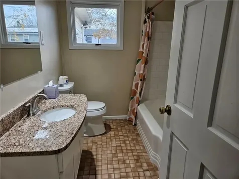 39 Damon Avenue Warwick RI 02889