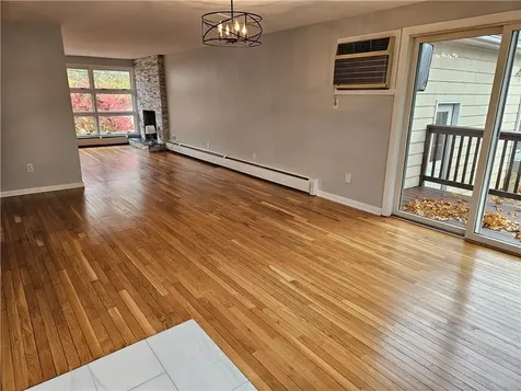 39 Damon Avenue Warwick RI 02889