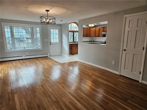 39 Damon Avenue Warwick RI 02889