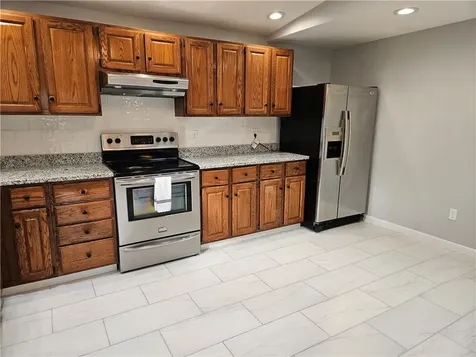 39 Damon Avenue Warwick RI 02889