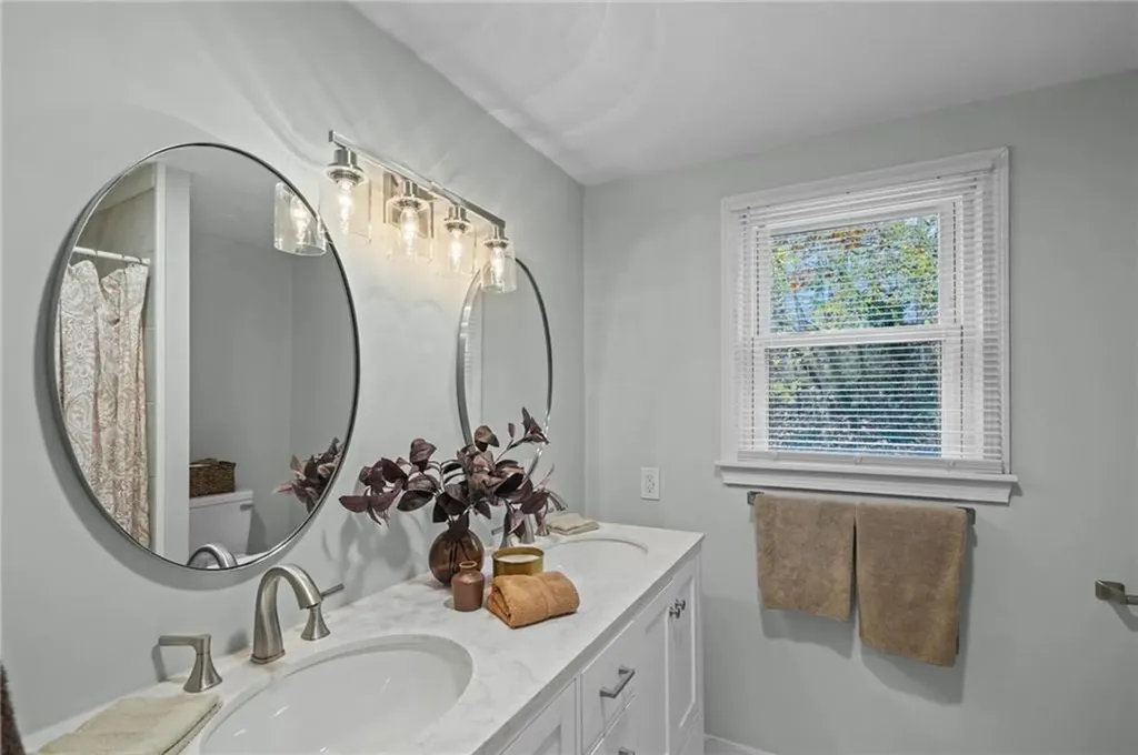 155 Birkshire Drive Warwick RI 02886