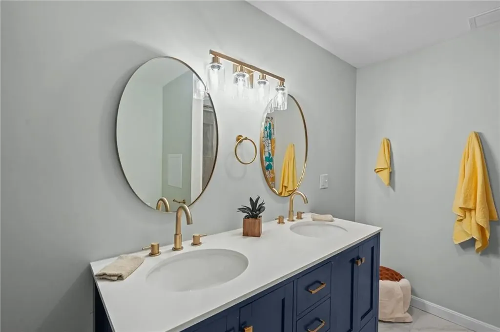 155 Birkshire Drive Warwick RI 02886