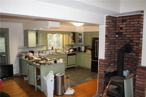 129 Peckham Hollow Road Charlestown RI 02813