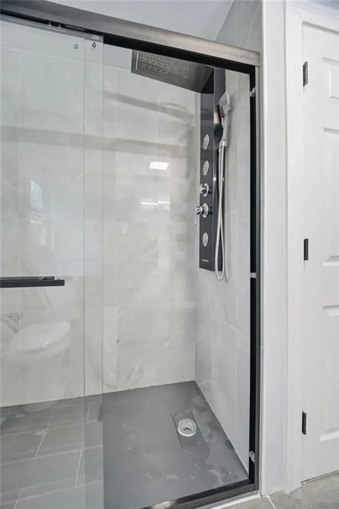 85 Alton Street Cranston RI 02910