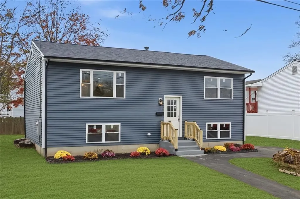 85 Alton Street Cranston RI 02910