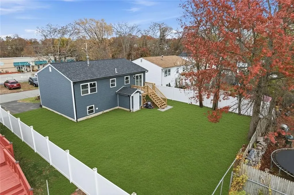 85 Alton Street Cranston RI 02910