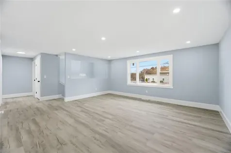 85 Alton Street Cranston RI 02910