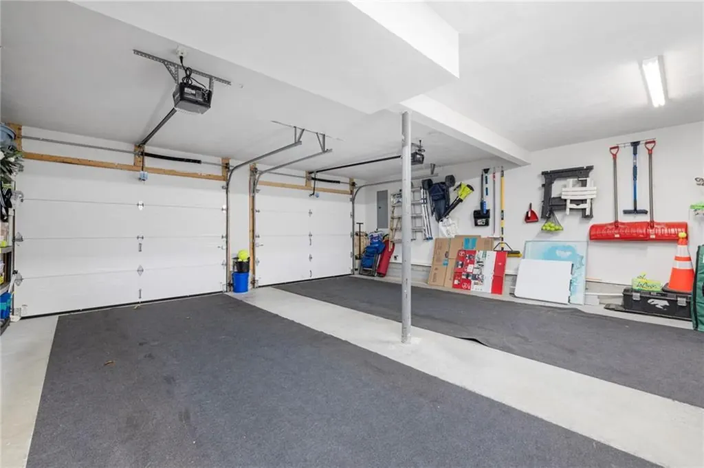 23 Clara Avenue Warwick RI 02889