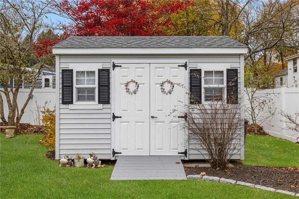 23 Clara Avenue Warwick RI 02889