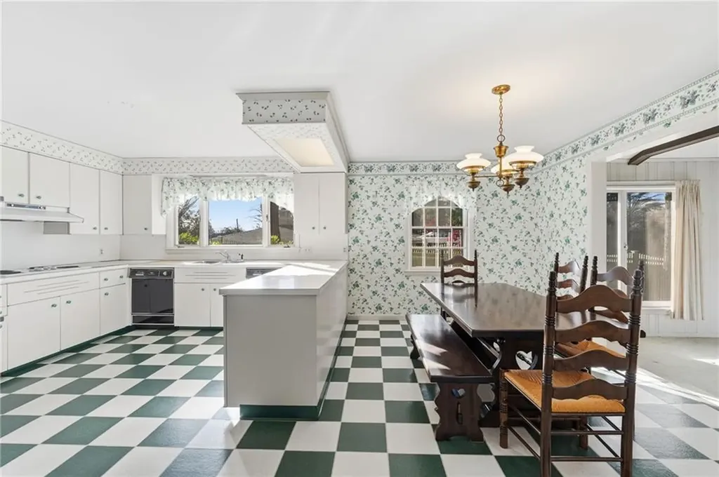 189 Summit Drive Cranston RI 02920