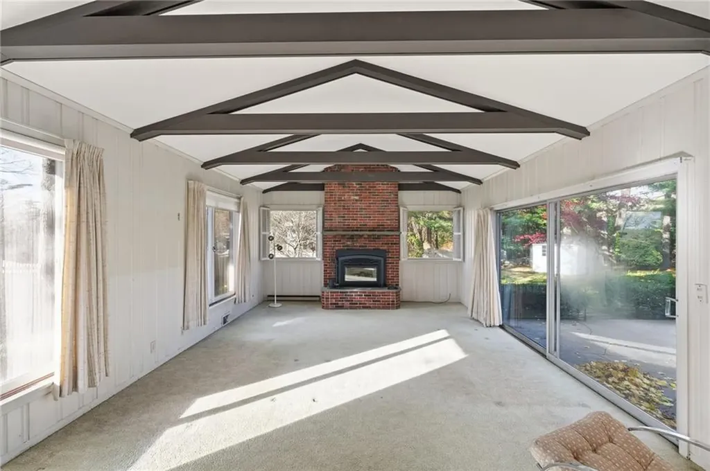 189 Summit Drive Cranston RI 02920