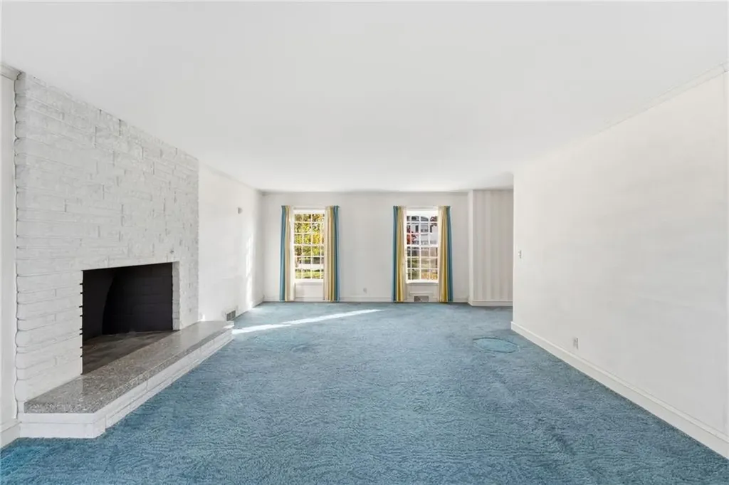 189 Summit Drive Cranston RI 02920