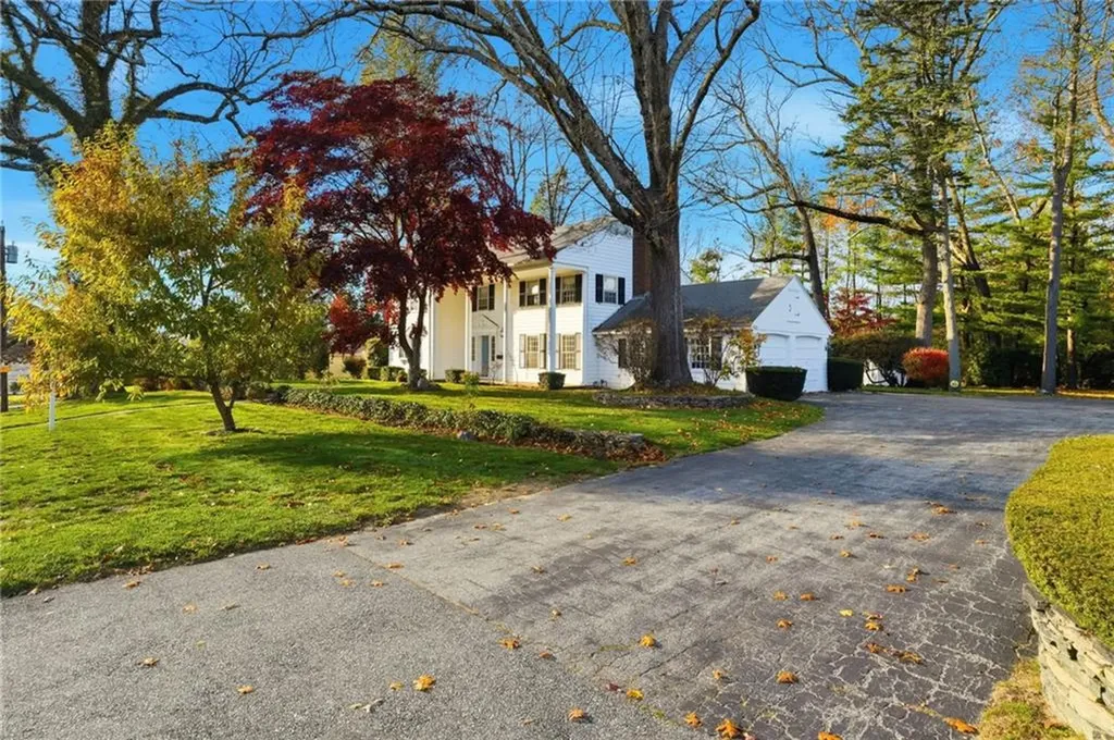 189 Summit Drive Cranston RI 02920