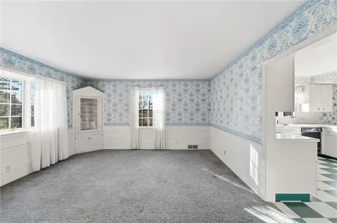 189 Summit Drive Cranston RI 02920