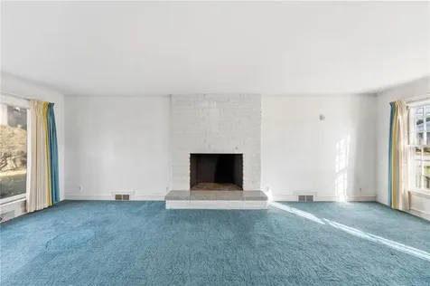 189 Summit Drive Cranston RI 02920