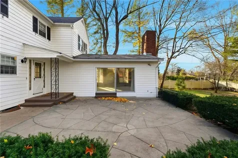 189 Summit Drive Cranston RI 02920