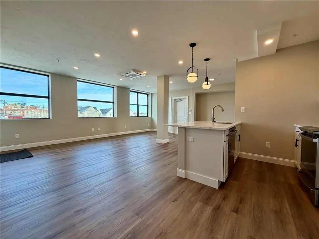 754 Eddy Street Providence RI 02903