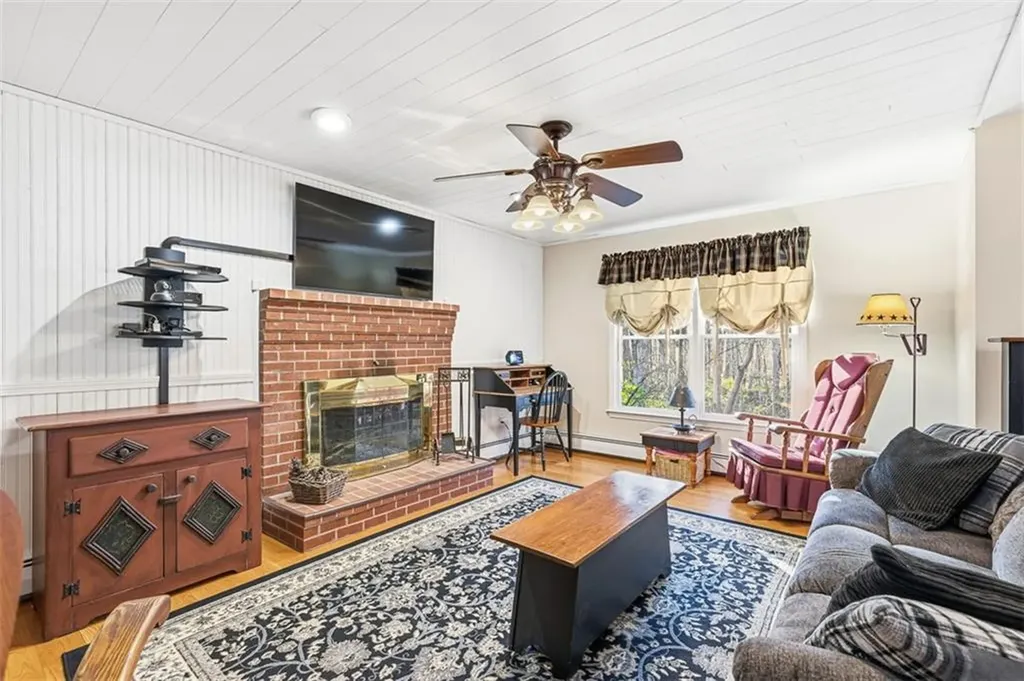 11 Southbury Road Cumberland RI 02864