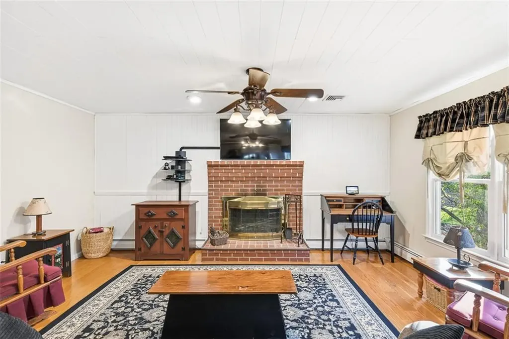 11 Southbury Road Cumberland RI 02864