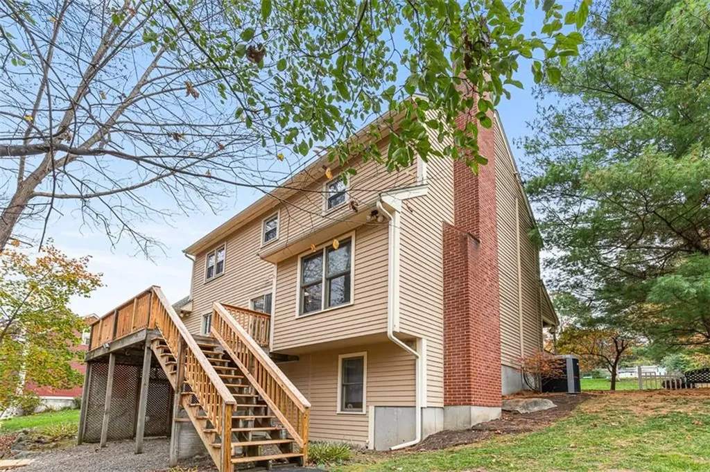 11 Southbury Road Cumberland RI 02864