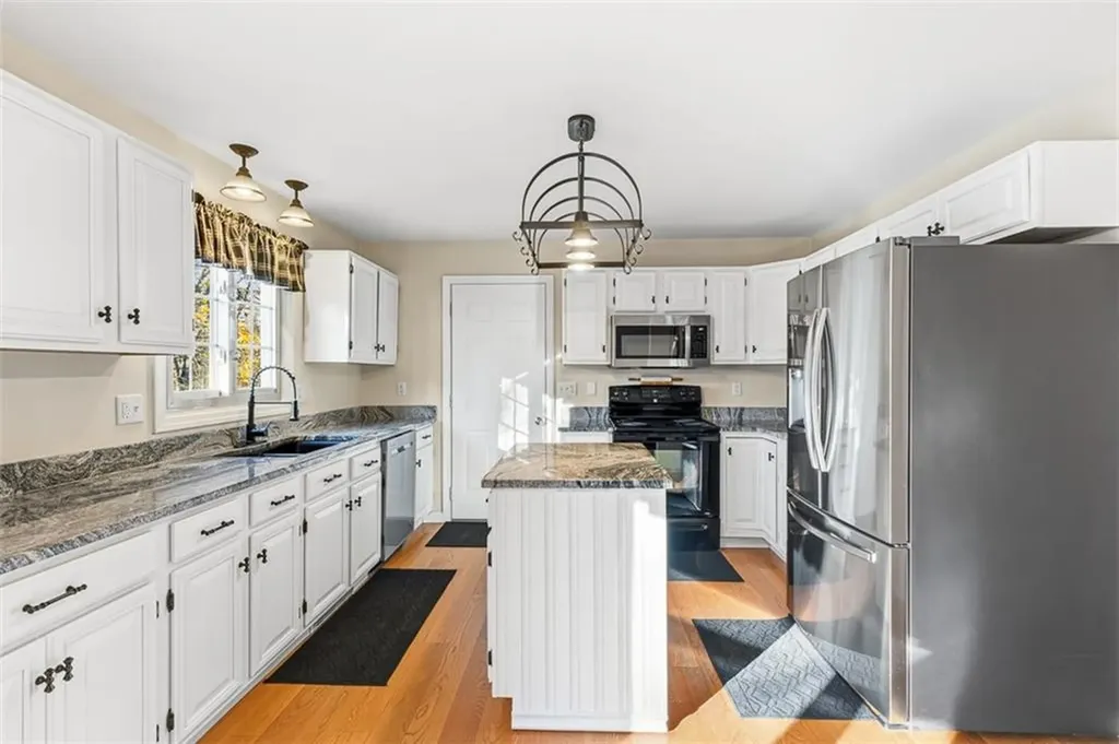 11 Southbury Road Cumberland RI 02864