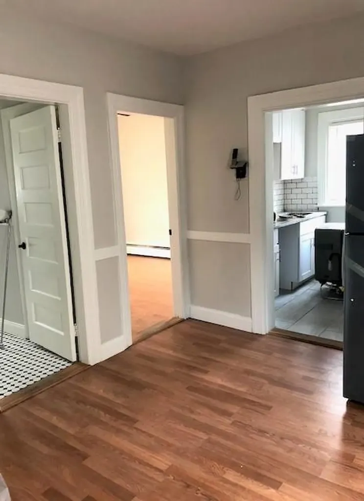 20 22 Tenth Street Providence RI 02906