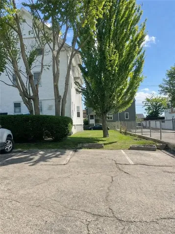 20 22 Tenth Street Providence RI 02906