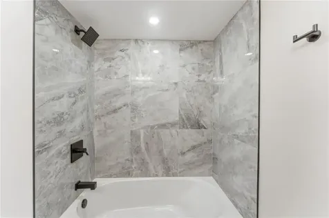 228 London Avenue Pawtucket RI 02861