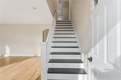 228 London Avenue Pawtucket RI 02861