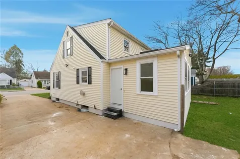 228 London Avenue Pawtucket RI 02861