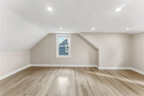 228 London Avenue Pawtucket RI 02861