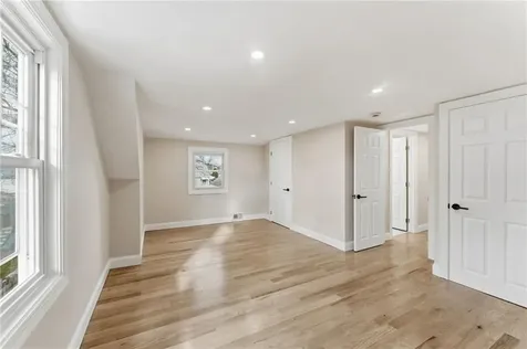 228 London Avenue Pawtucket RI 02861