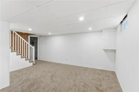 228 London Avenue Pawtucket RI 02861