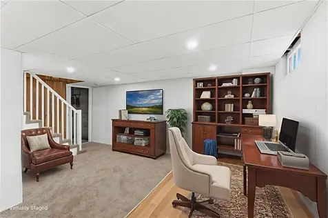 228 London Avenue Pawtucket RI 02861