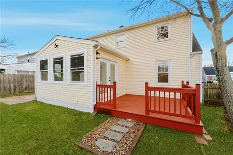 228 London Avenue Pawtucket RI 02861