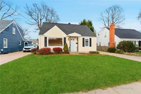 228 London Avenue Pawtucket RI 02861