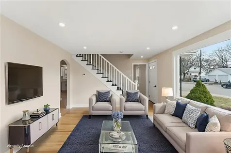 228 London Avenue Pawtucket RI 02861