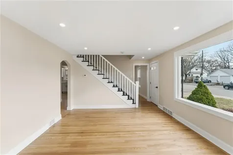 228 London Avenue Pawtucket RI 02861