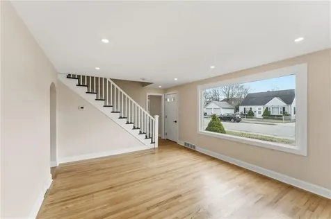 228 London Avenue Pawtucket RI 02861